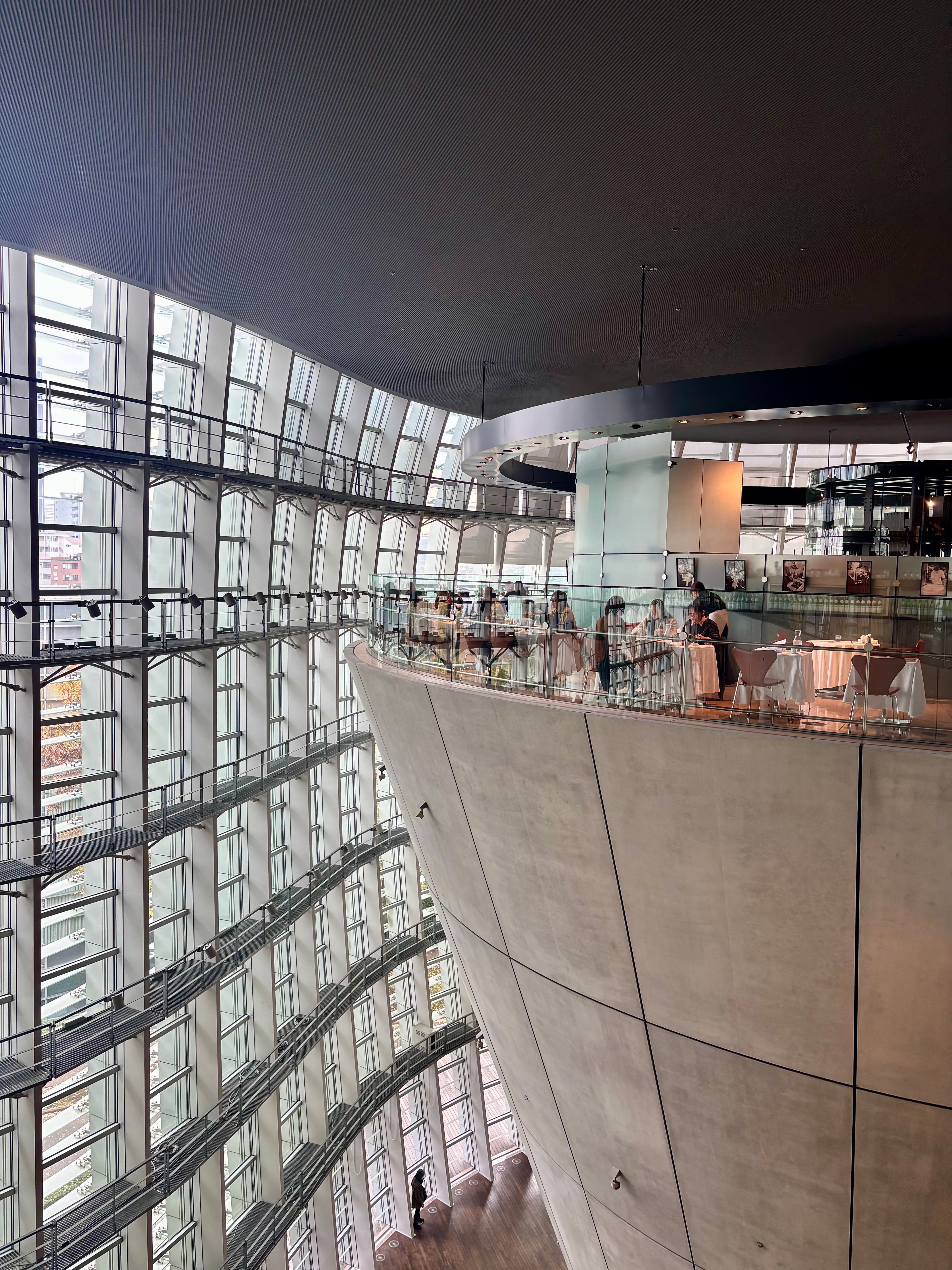 國立新美術館 - 東京美術館推薦